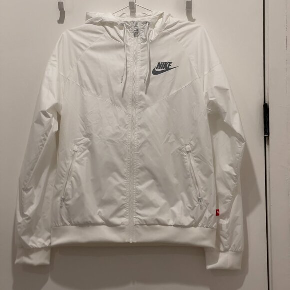 Nike Womens Jacket Sportswear Windrunner CN6910-100 Sports Running Windbreaker - Picture 1 of 3
